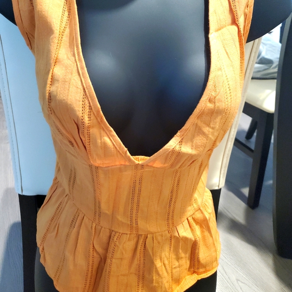 V-Neck Crop Top
